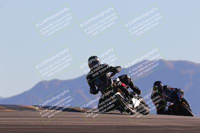 media/Nov-06-2023-Moto Forza (Mon) [[ce023d0744]]/3-Intermediate Group/Session 5 (Turn 9)/
